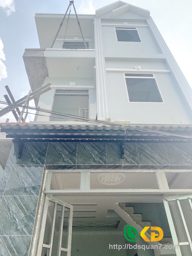 Bán nhà 2 lầu lô nhì mặt tiền đường Huỳnh Tấn Phát Nhà Bè